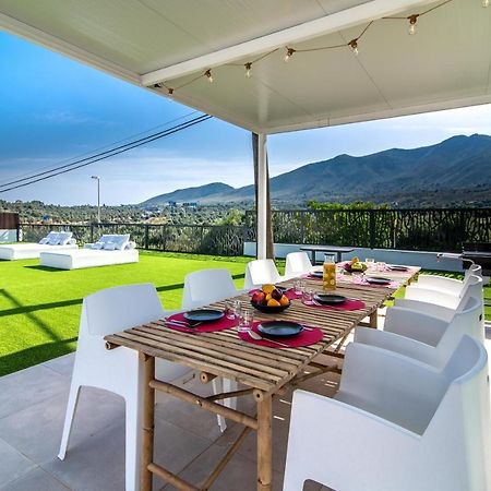 Palm Tree Villa - 5Bdr Paradise Pool / Chill Out Beds Torremolinos Exterior foto