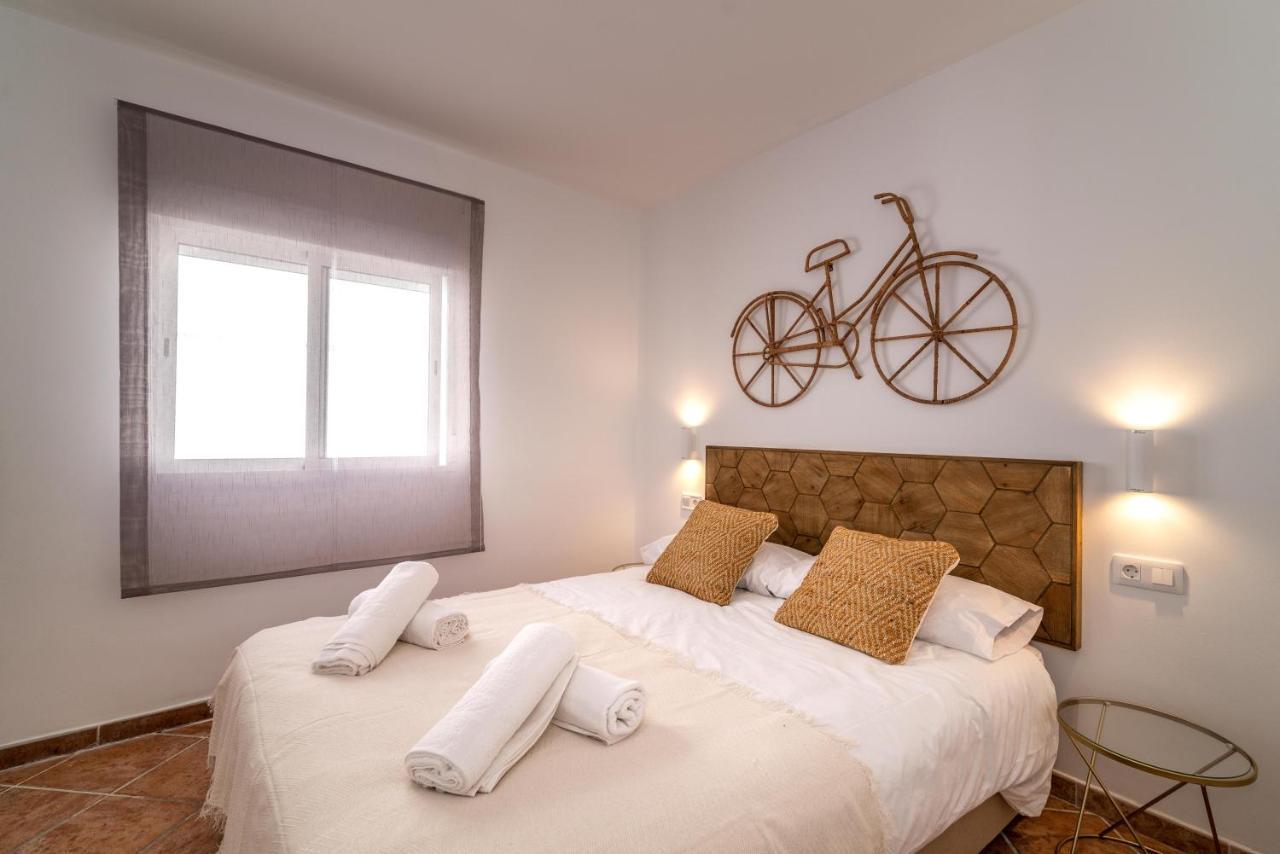 Palm Tree Villa - 5Bdr Paradise Pool / Chill Out Beds Torremolinos Exterior foto